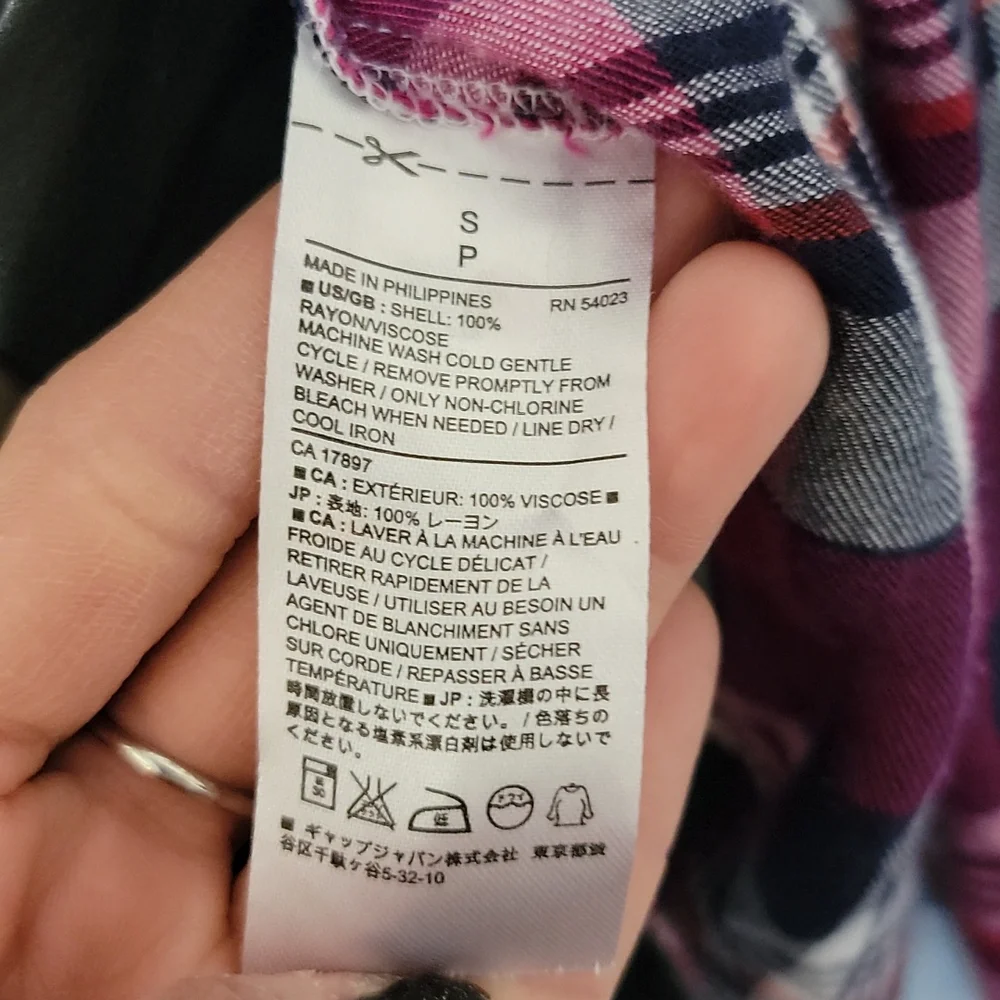 Banana Republic Magenta Plaid Flannel Shirt Boyfriend Fit Small Chic